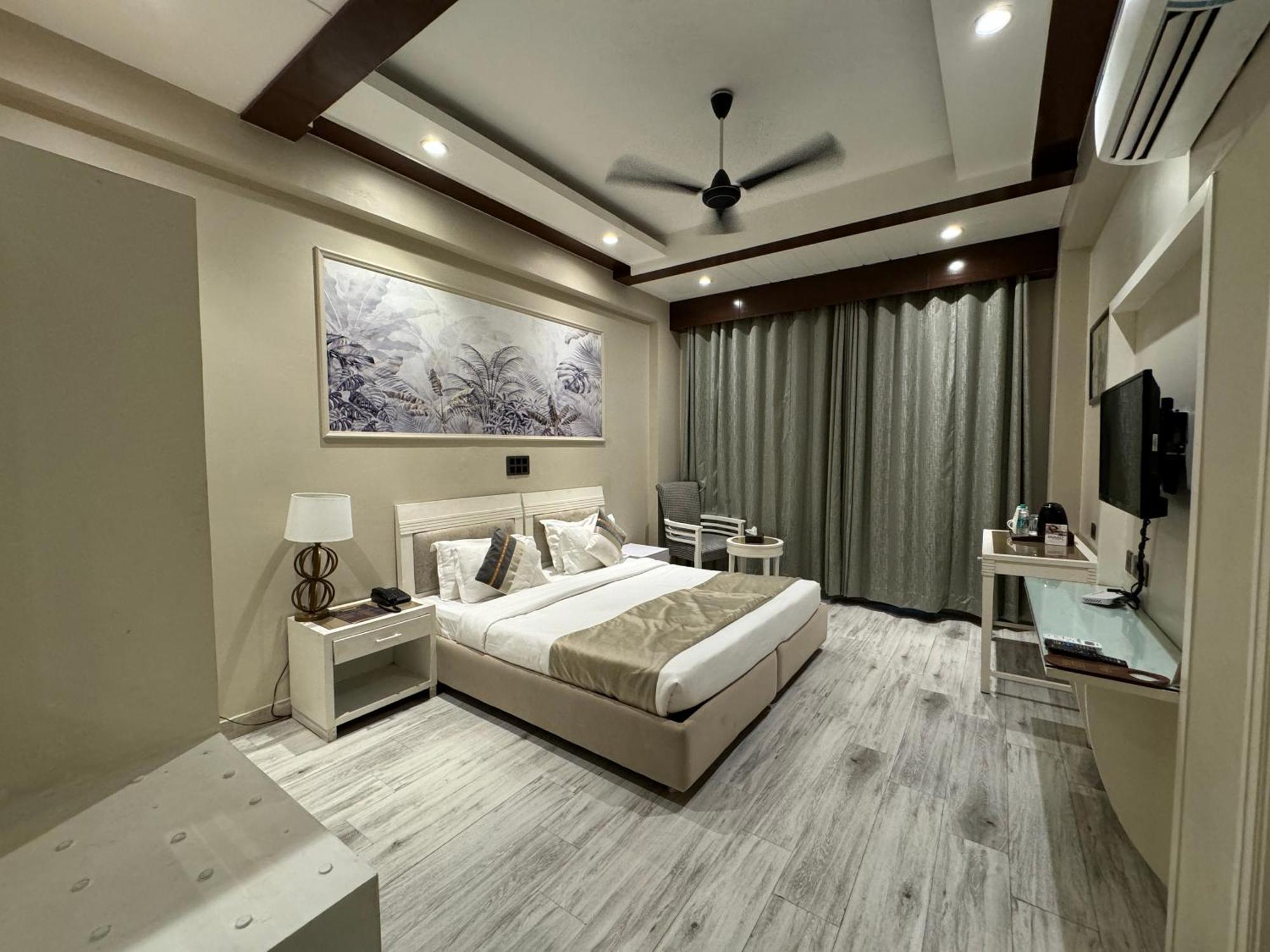 Skon Boutique By Orion Hotels Nova Deli Exterior foto